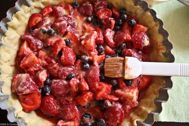 Blueberry and strawberry pie | Milk and Cookies